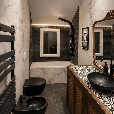 Stunning Boutique Near Bologna Fiera Villa *
